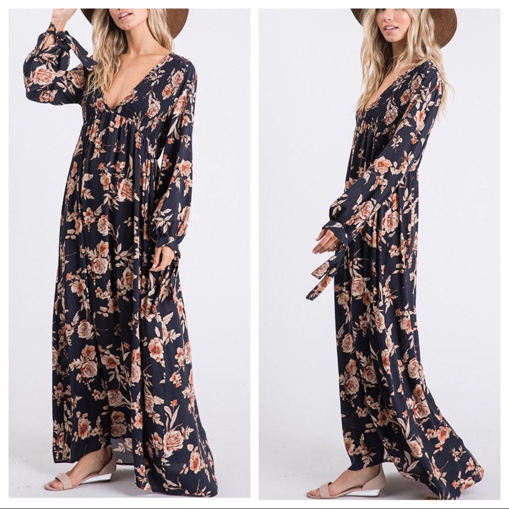 ✨LAST ONE ✨Boho Chic Floral Maxi Dress - Picture 2 of 6
